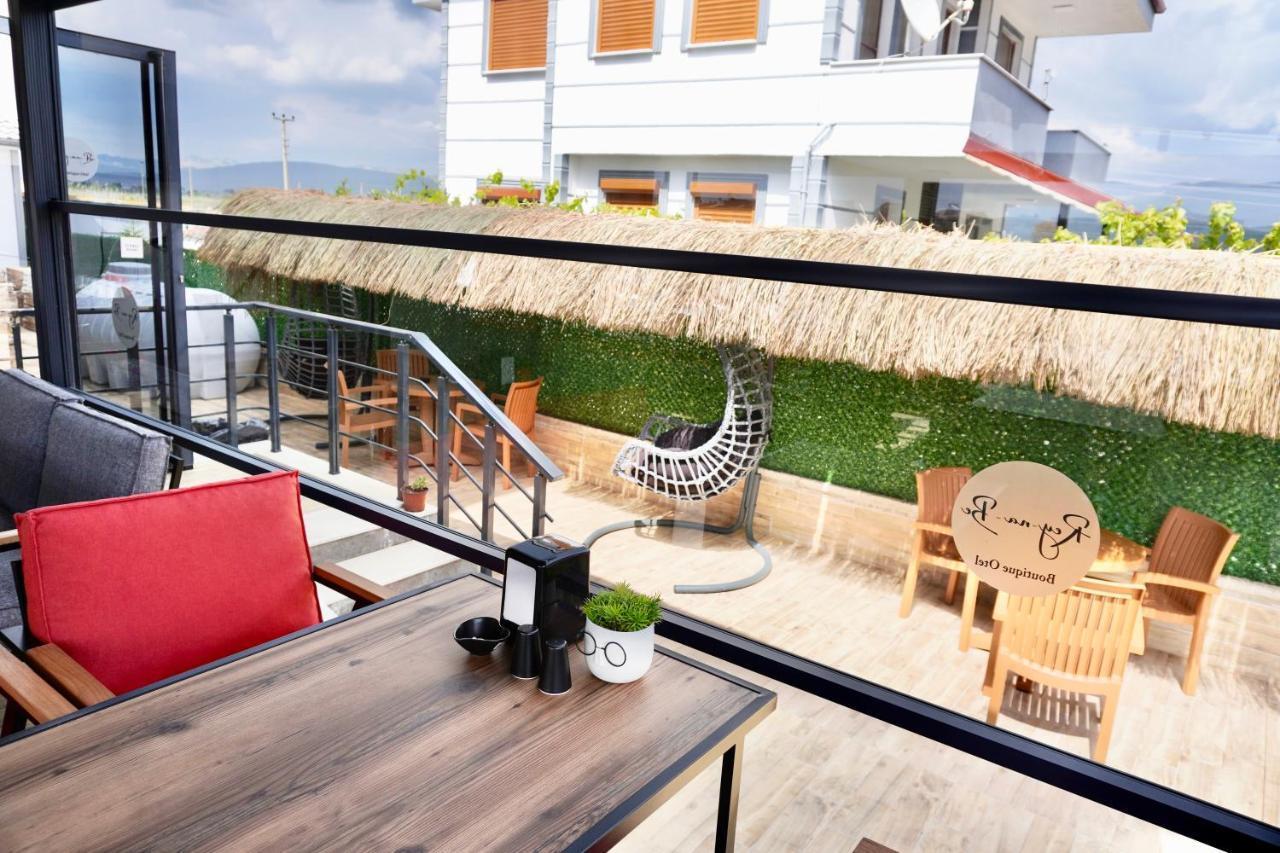 Reynabe Boutique Hotel Дикили Екстериор снимка