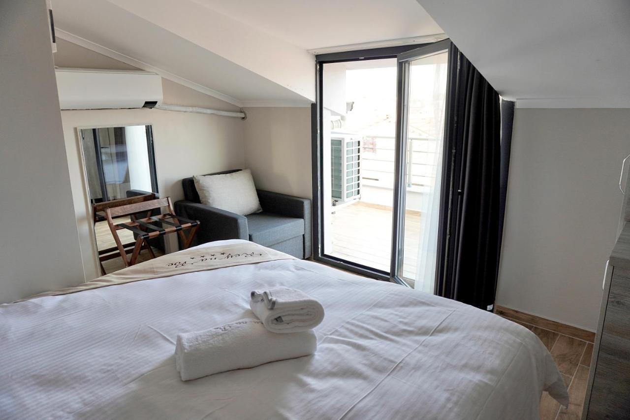 Reynabe Boutique Hotel Дикили Екстериор снимка