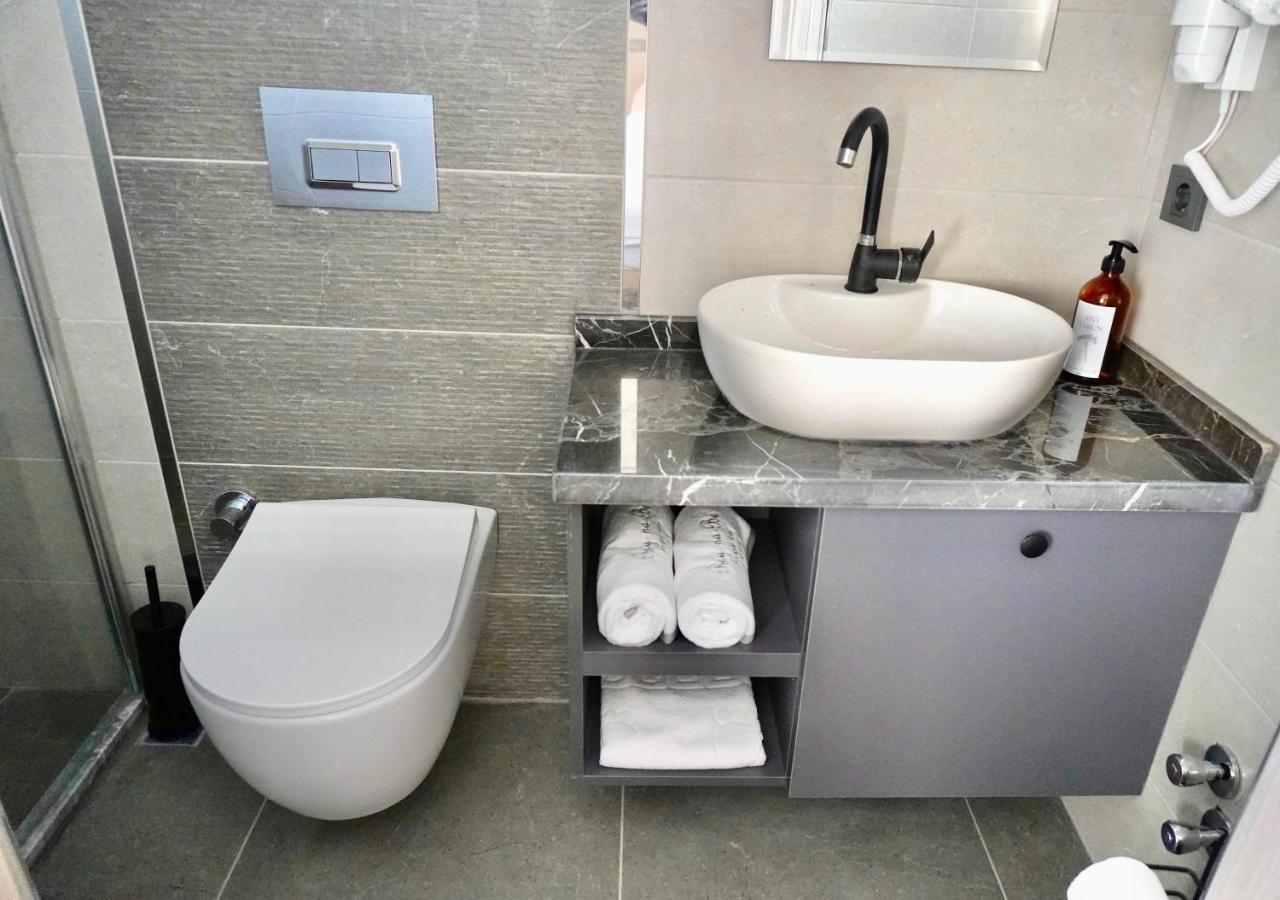 Reynabe Boutique Hotel Дикили Екстериор снимка