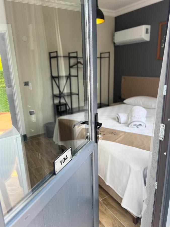 Reynabe Boutique Hotel Дикили Екстериор снимка