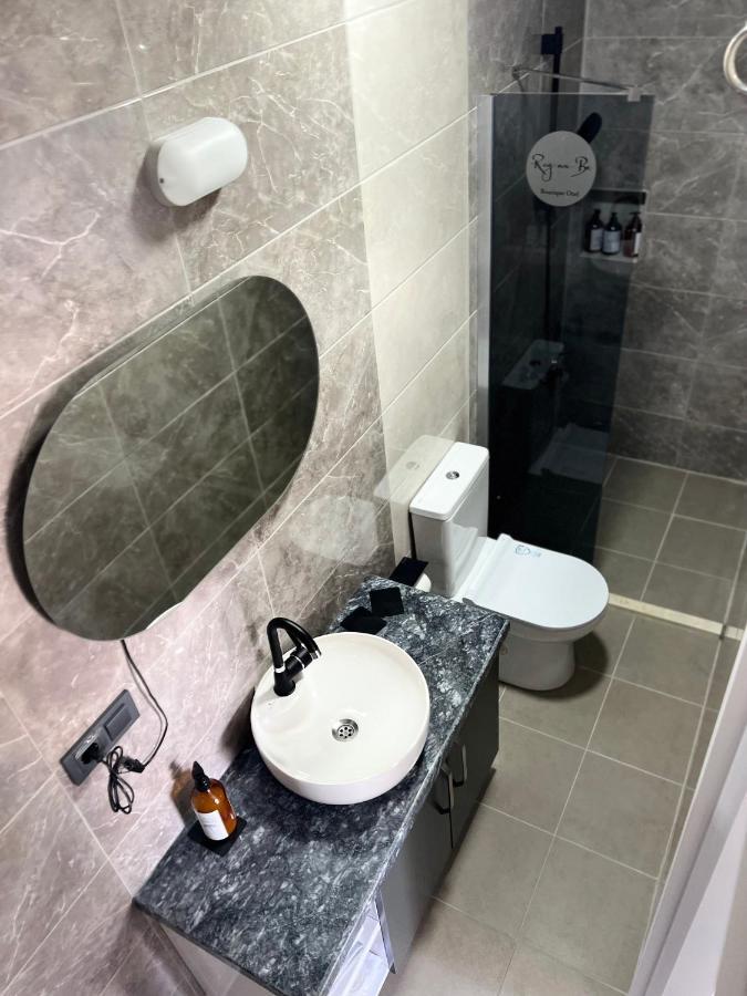 Reynabe Boutique Hotel Дикили Екстериор снимка