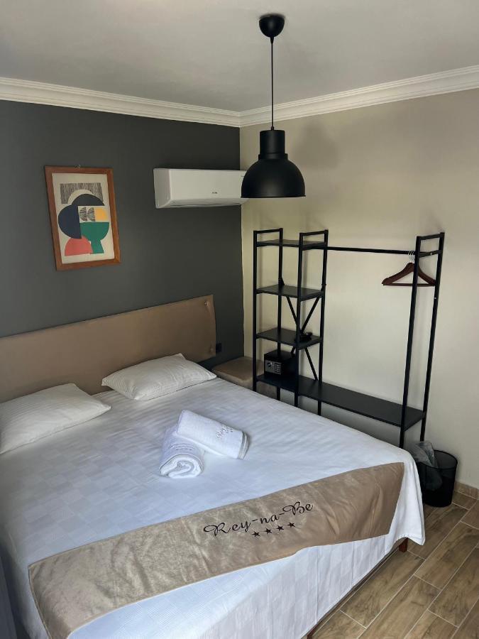 Reynabe Boutique Hotel Дикили Екстериор снимка
