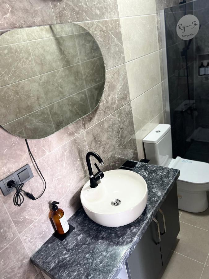 Reynabe Boutique Hotel Дикили Екстериор снимка